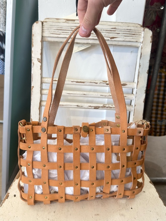 Campomaggi Valerie Woven Shoulder Bag - Picture 2 of 3